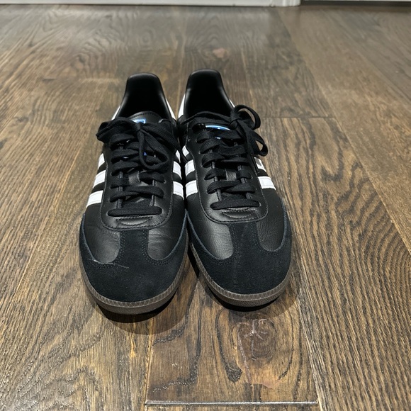 Selling adidas black sambas - Picture 2 of 6